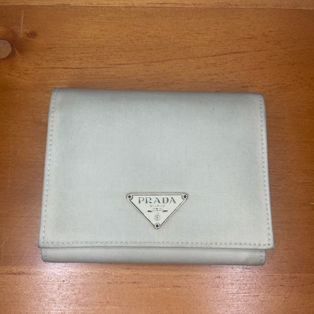 Prada 2004 Beige Nylon wallet with box & authenticity card